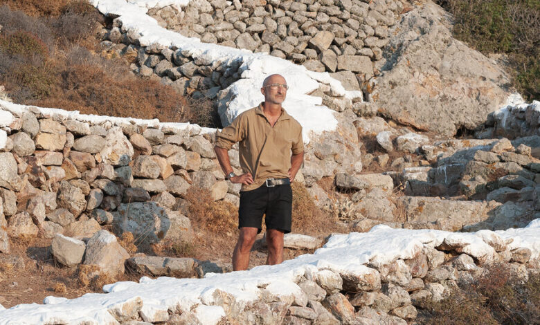 En Patmos, Pierre Hardy se comunica con el sol